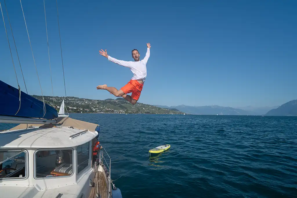 Baignade dans les eaux cristallines du Lac Léman